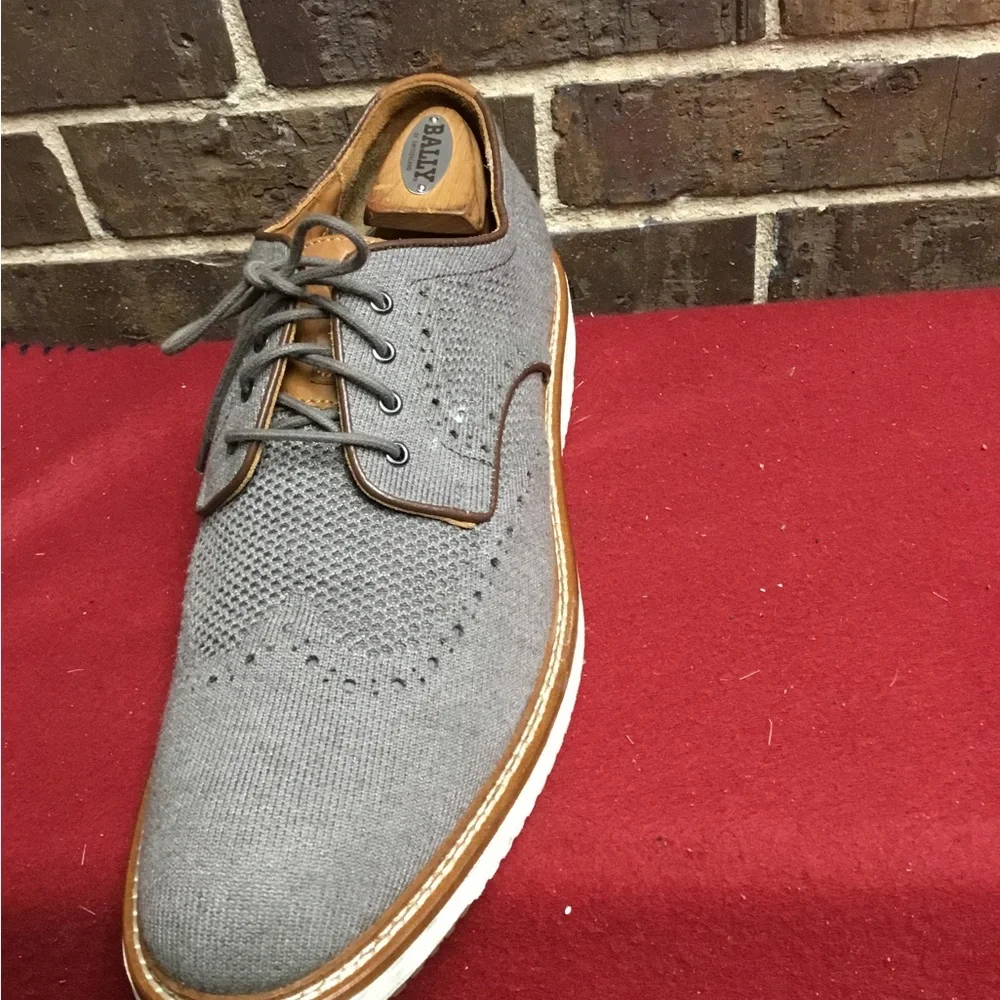 Johnston & Murphy Gray Knit Oxford with Brown Trim